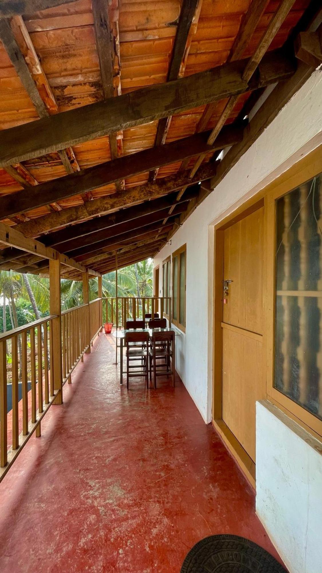 Manshore Bay Cananor Exterior foto